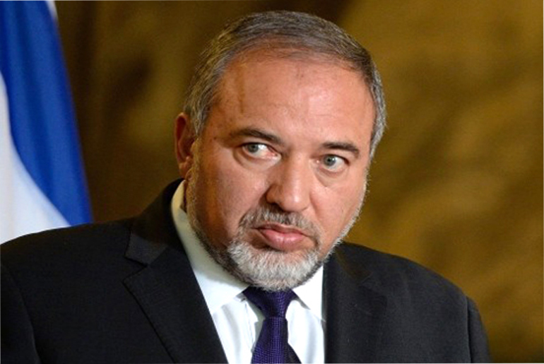 وزير الدفاع الإسرائيلي أفيجدور ليبرمان يصاب بالجنون بعد تألق محمد صلاح