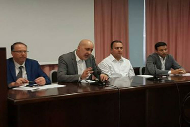 سفير تونس بروما يلتقي ثلة من رؤساء الجمعيات التونسية والطلبة والكفاءات المتميزة