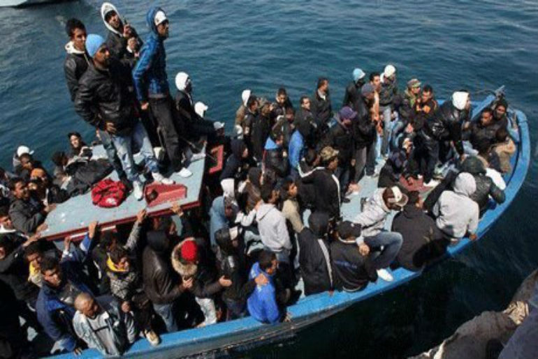 عشرات المهاجرين يلقون حتفهم غرقا في السواحل اليمنية