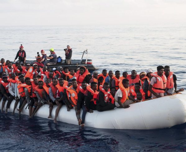 Ces migrants ont été sauvés par le navire humanitaire Lifeline. ©Hermine Poschmann/Mission Lifeline